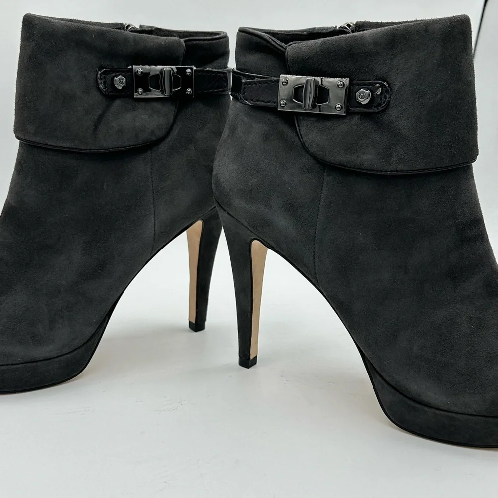 Booties - Picture 6 of 7